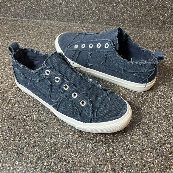 Corkys Blue Denim/Canvas Sneaker Shoes Women’s Size 7 Slip On Distressed Design - Picture 3 of 10